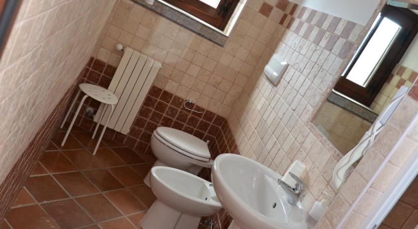 Agrestis Domus Pensionat San Giovanni a Piro Rum bild